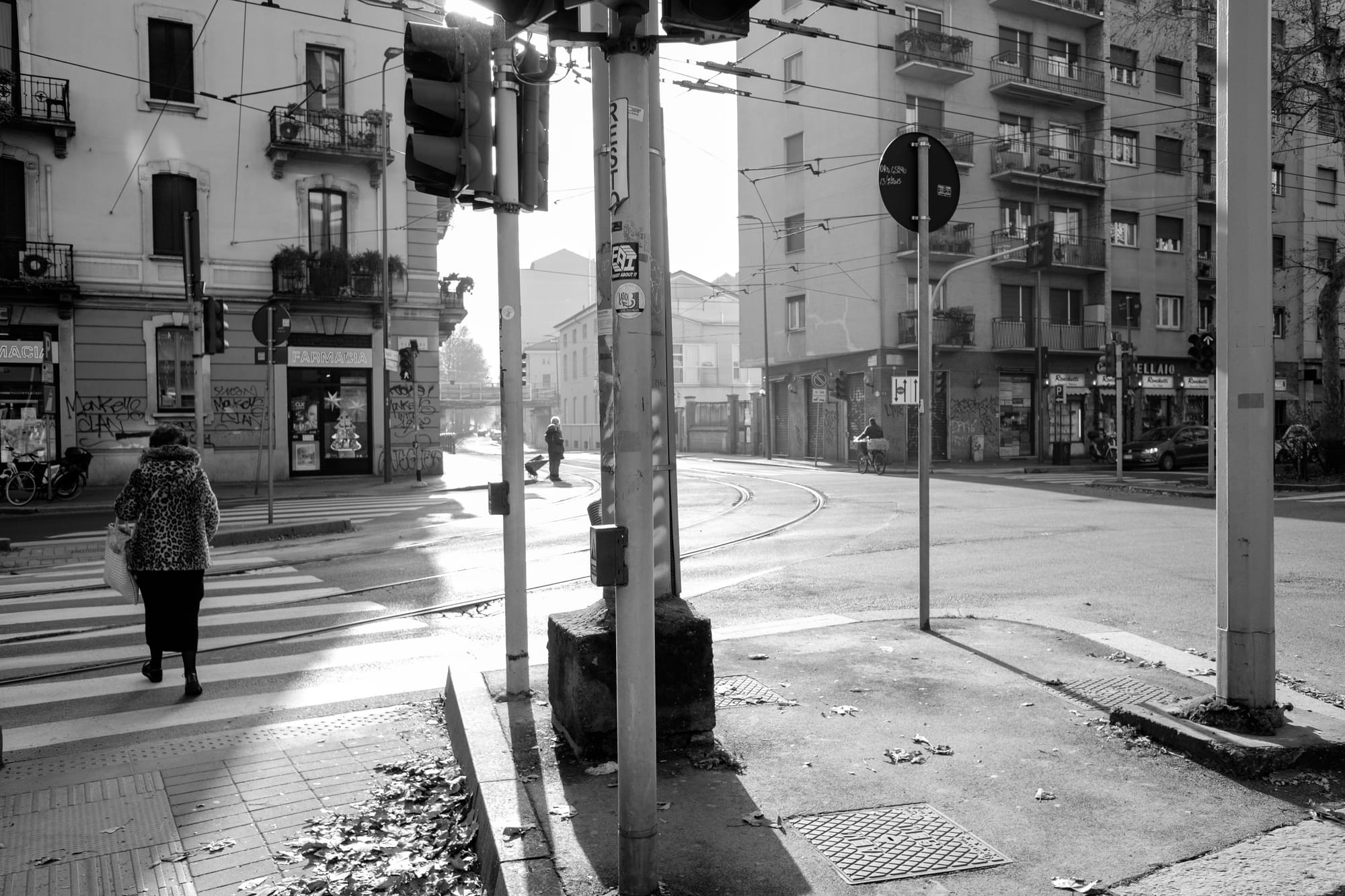 Crossroads. Gli incroci di Milano nelle fotografie di Alessandro Bocchi e Gianni Ranuio