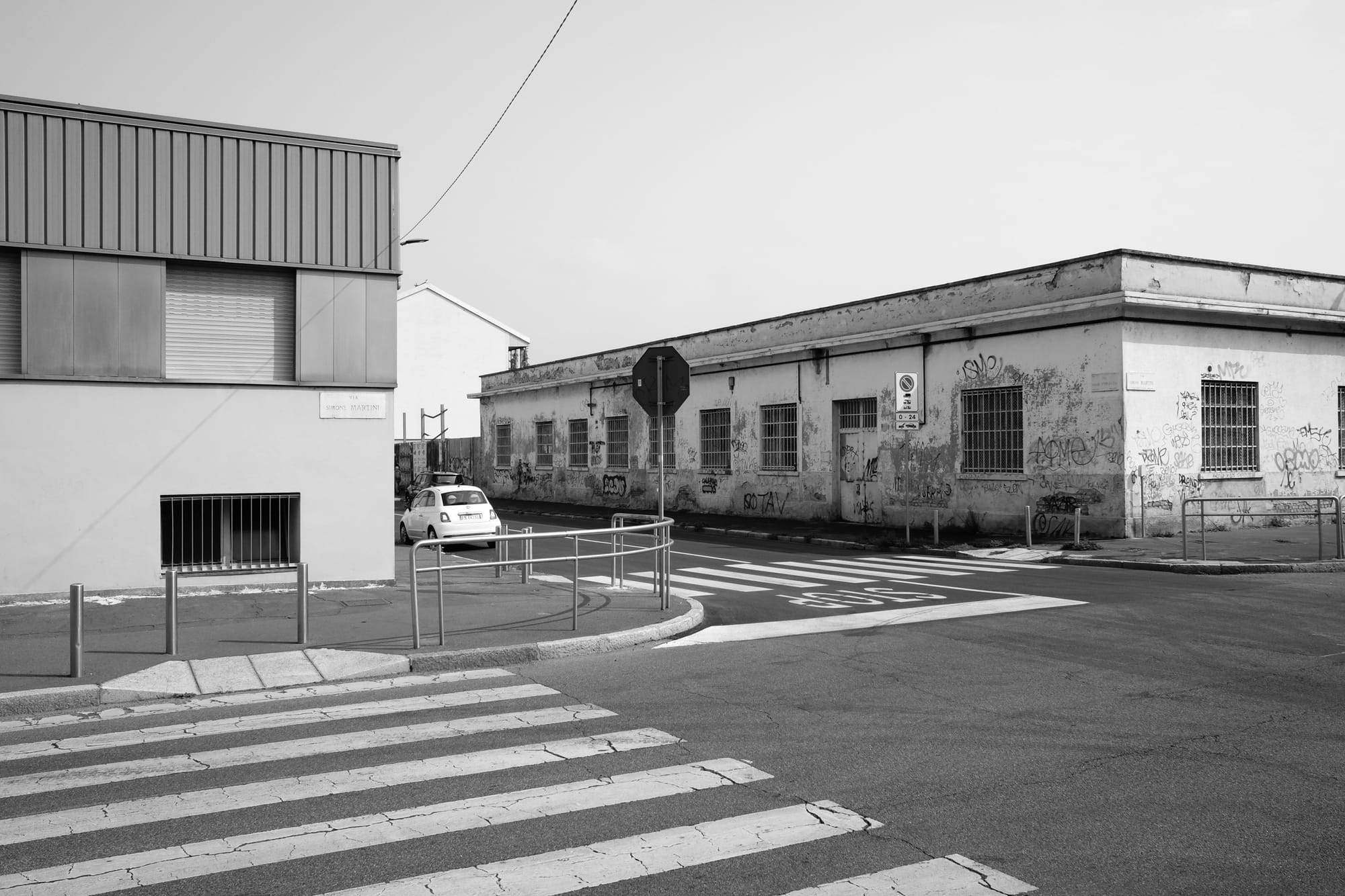 Crossroads. Gli incroci di Milano nelle fotografie di Alessandro Bocchi e Gianni Ranuio